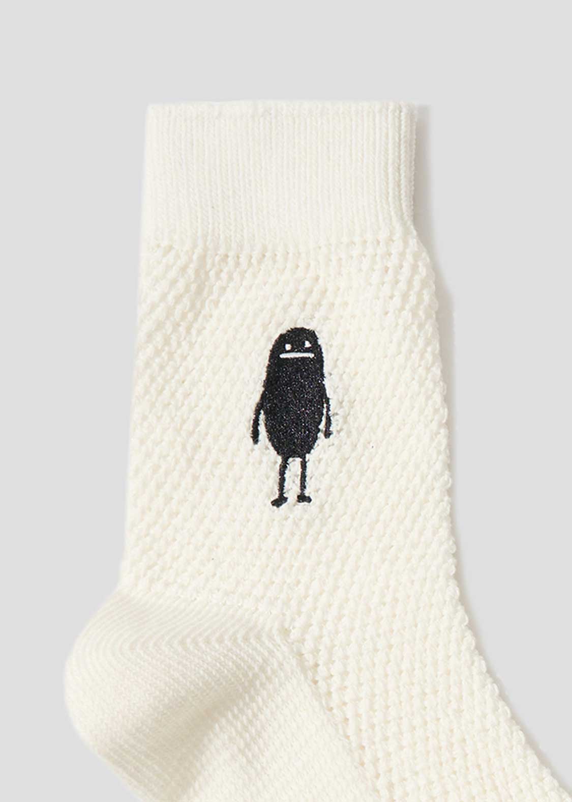 Beautiful Shadow WHT | Mid-Calf Socks