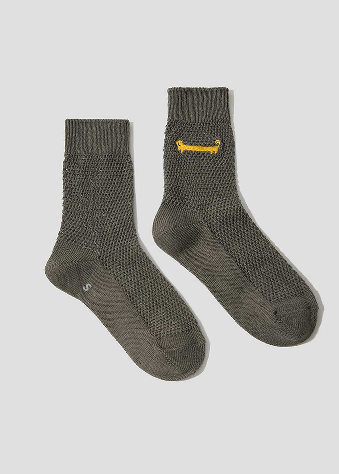 Nagasugiru Inu A | Mid-Calf Socks