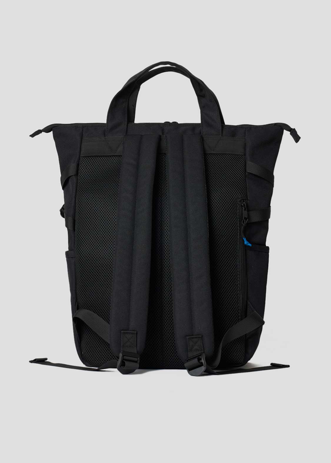 Ikaku Mountain Retreat | 2-Way Backpack