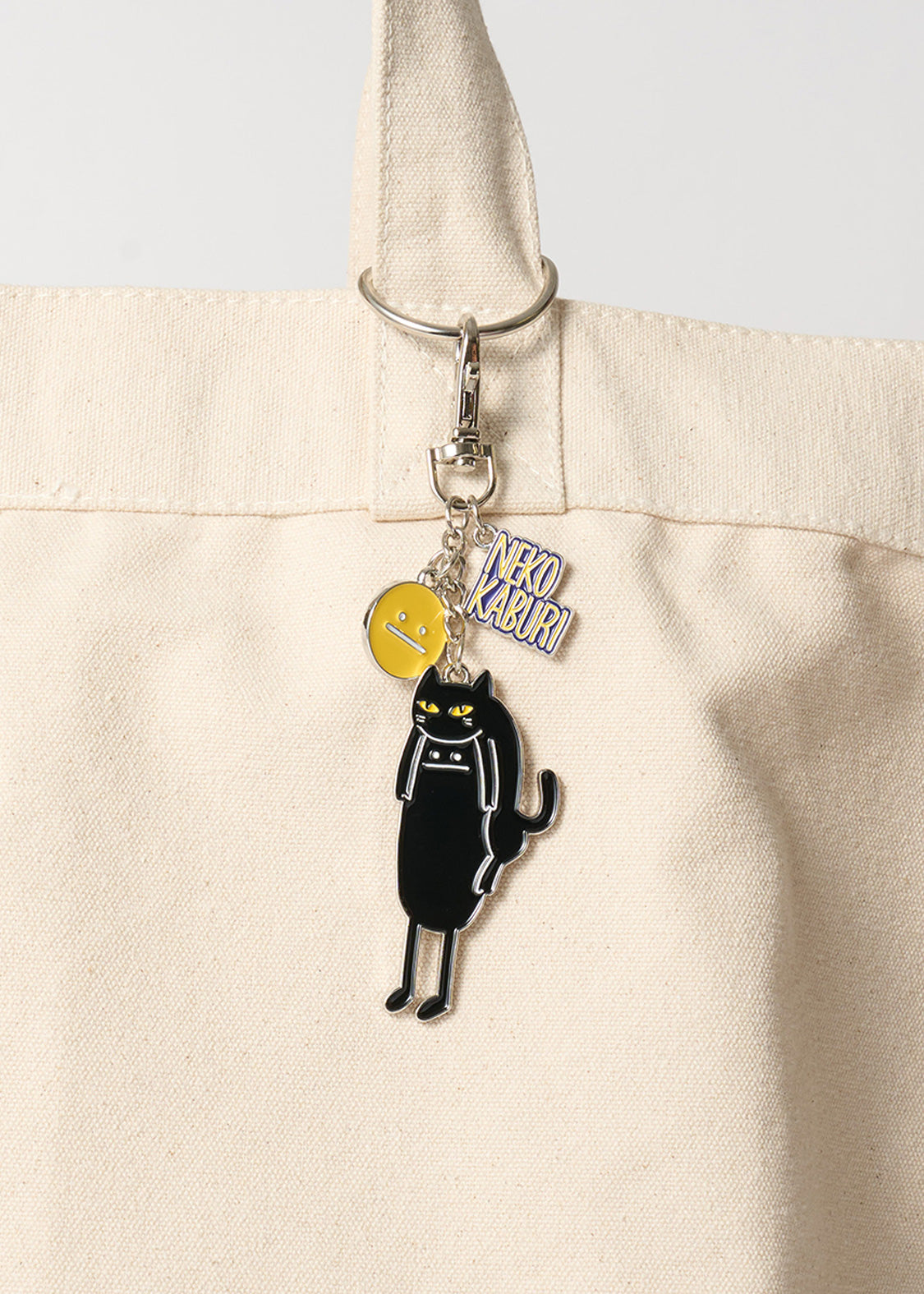Nekokaburi Beautiful Shadow | Metal Keychain