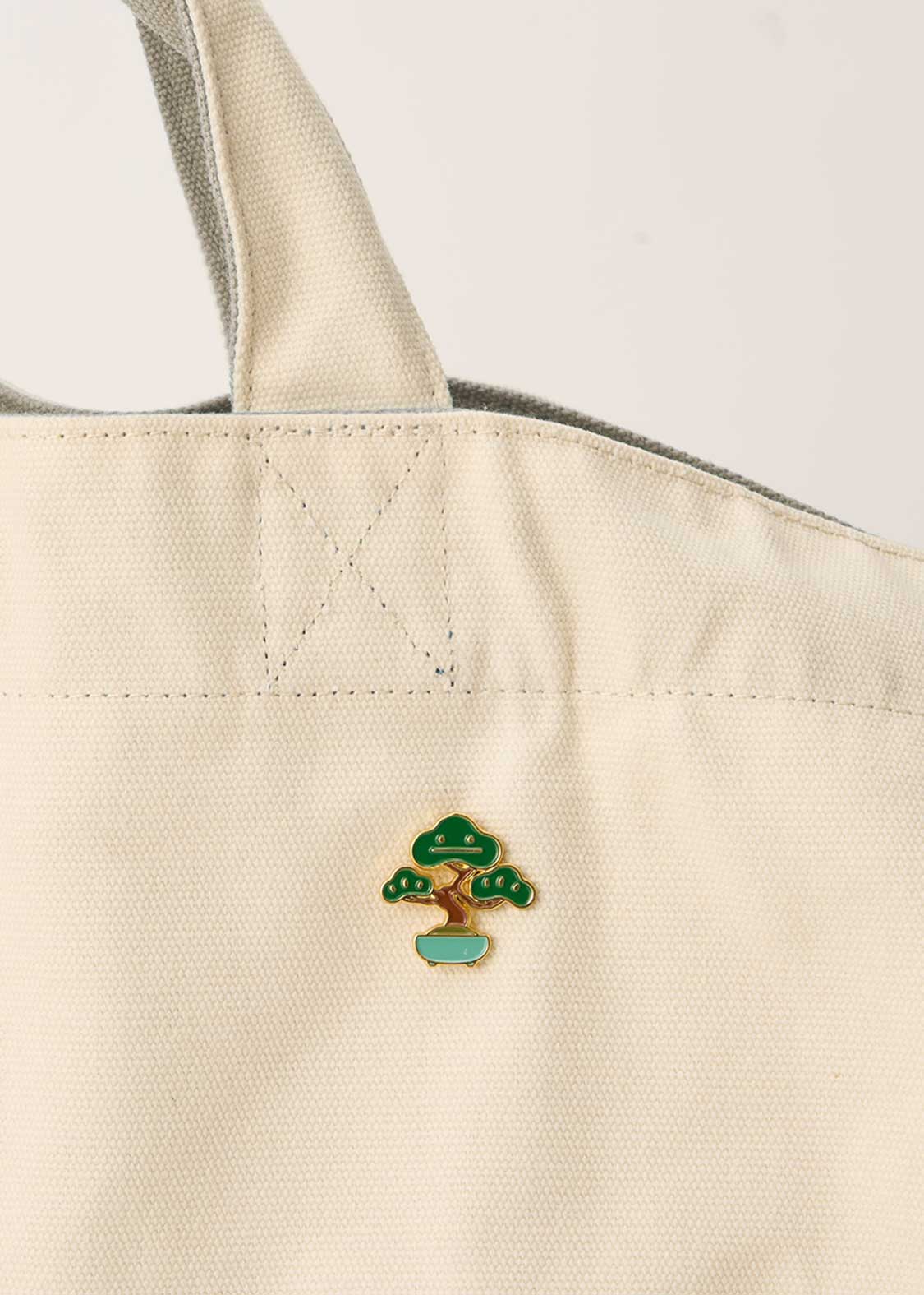 Beautiful Shadow Bonsai | Pins