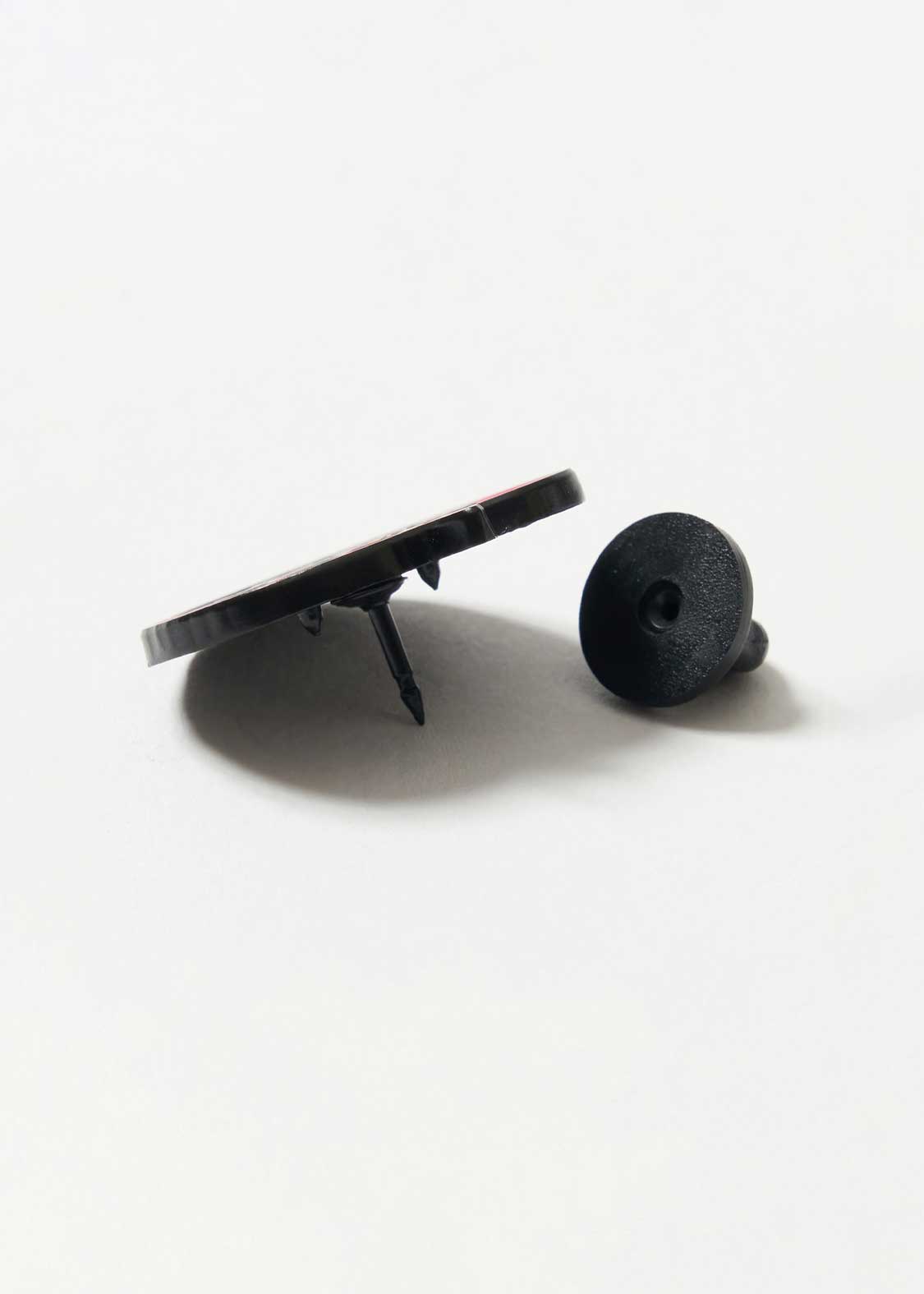 Ikaku 4 | Pins