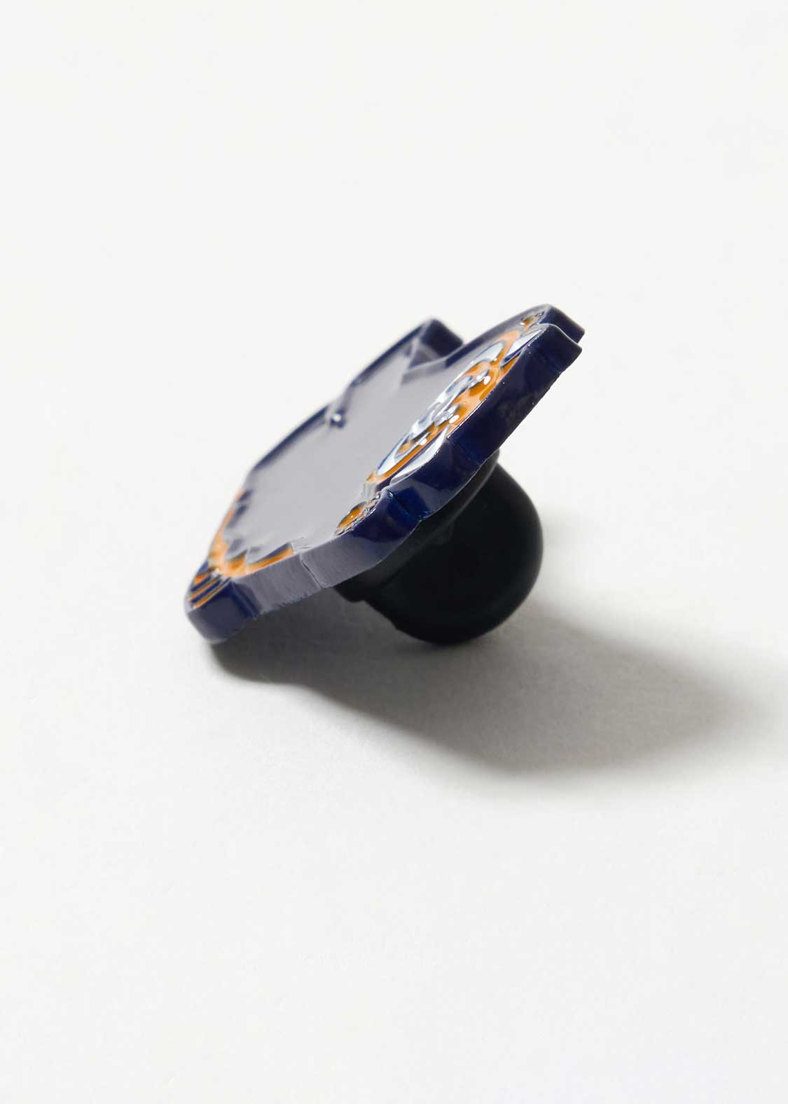 Ikaku 2 | Pins