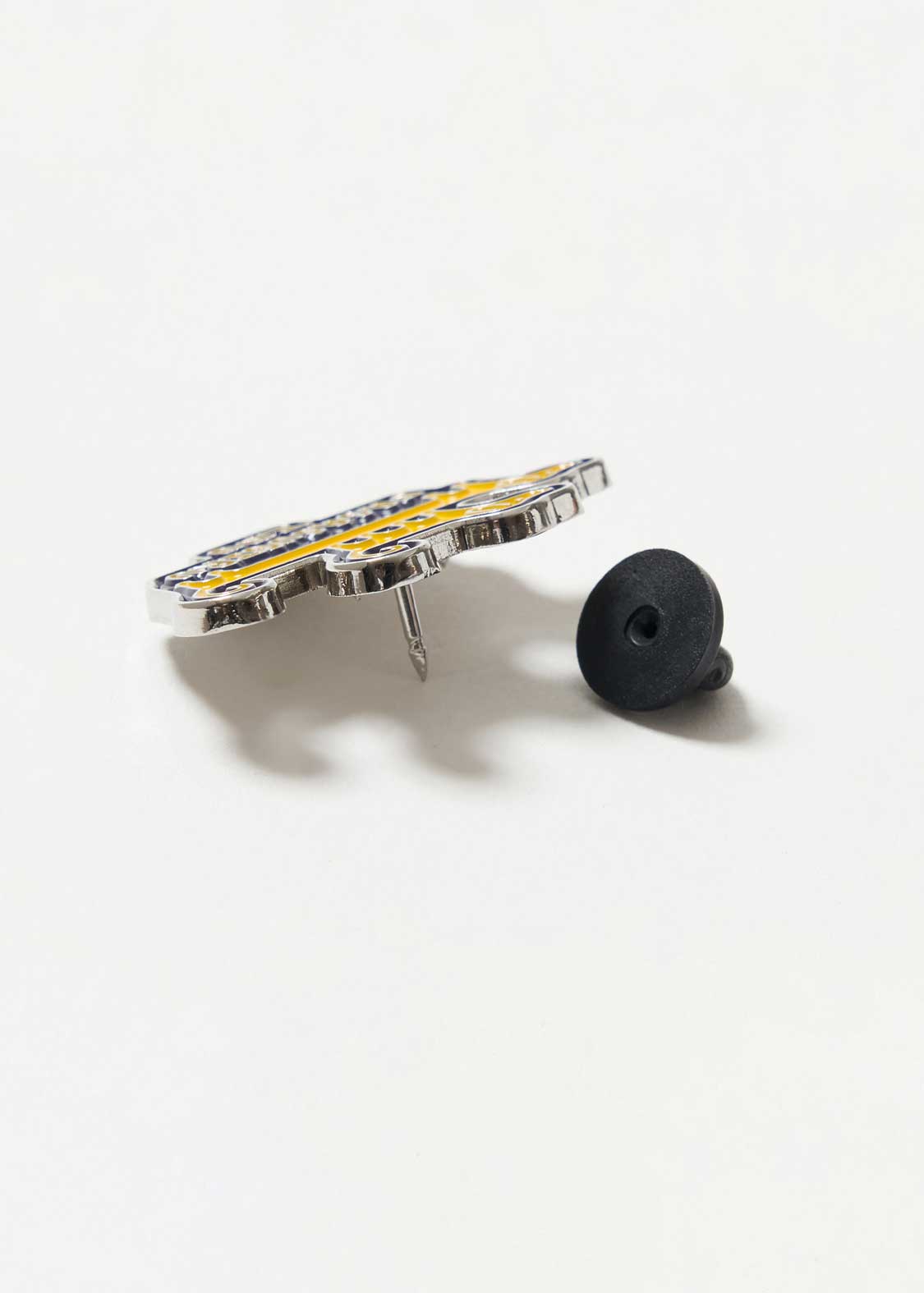 Nagasugiru Inu | Pins