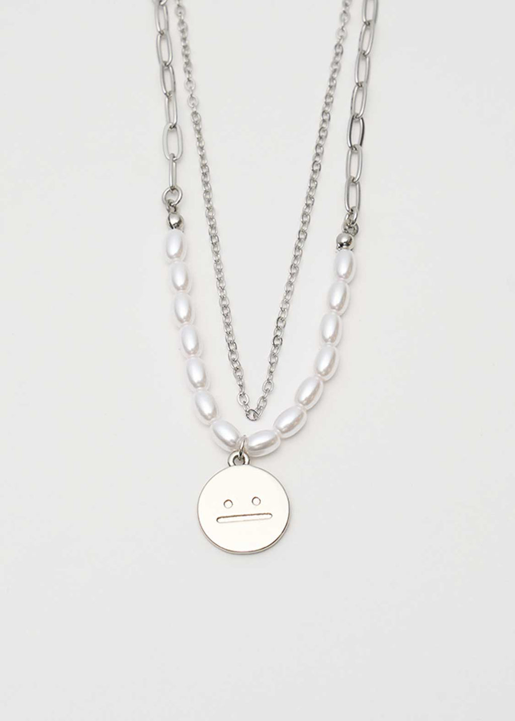 Beautiful Shadow Zoom B | Rice Pearl Necklace