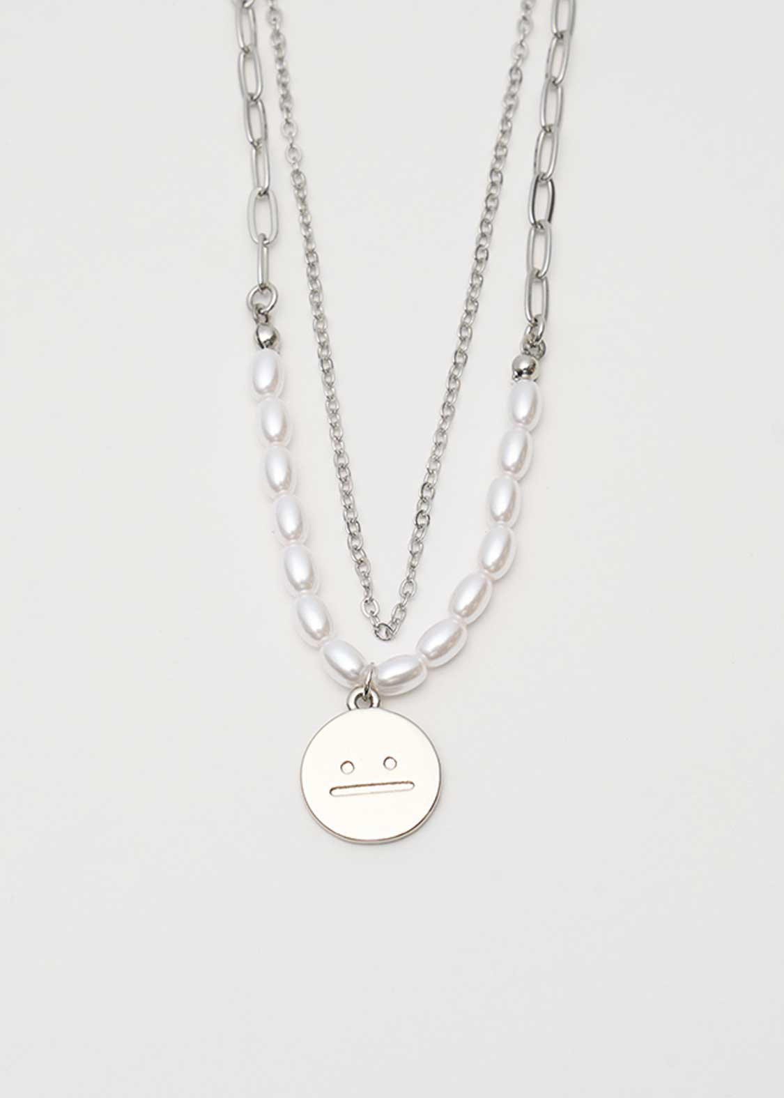 Beautiful Shadow Zoom B | Rice Pearl Necklace