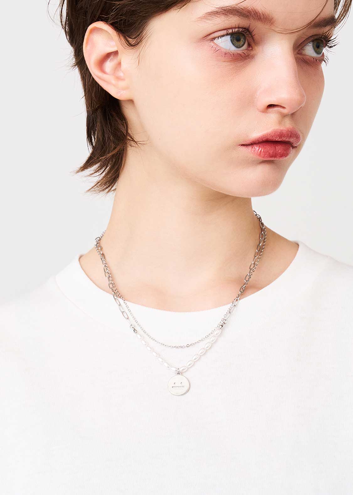 Beautiful Shadow Zoom B | Rice Pearl Necklace