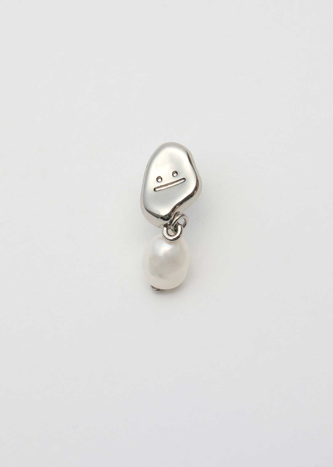 Beautiful Shadow Zoom D | Single Baroque Pearl Earrings