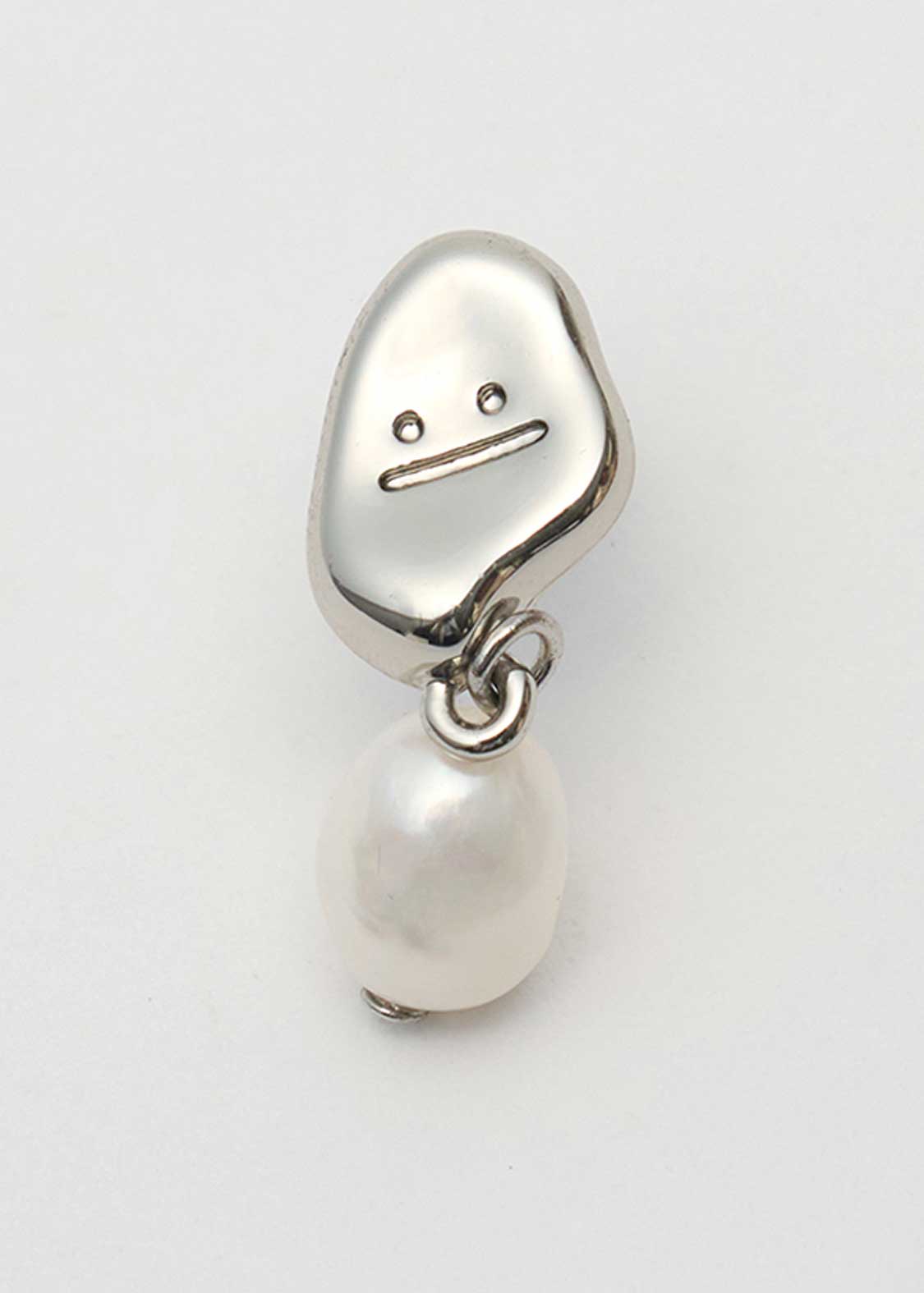 Beautiful Shadow Zoom D | Single Baroque Pearl Earrings