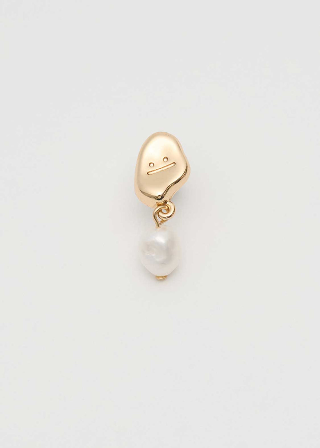 Beautiful Shadow Zoom C | Single Baroque Pearl Earrings