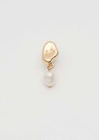 Beautiful Shadow Zoom C | Single Baroque Pearl Earrings