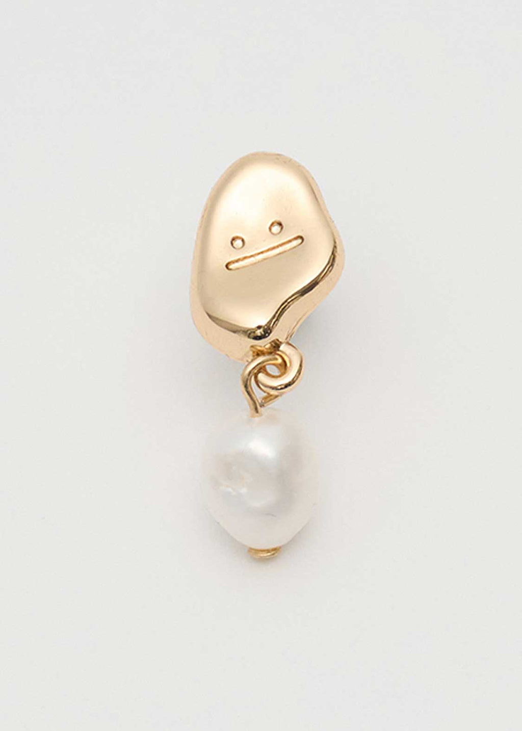Beautiful Shadow Zoom C | Single Baroque Pearl Earrings