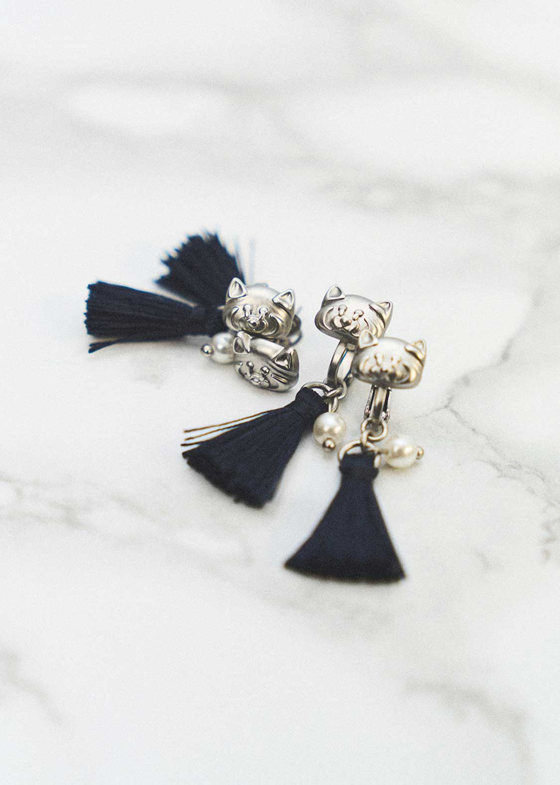 Ikaku B | Pearl Earrings