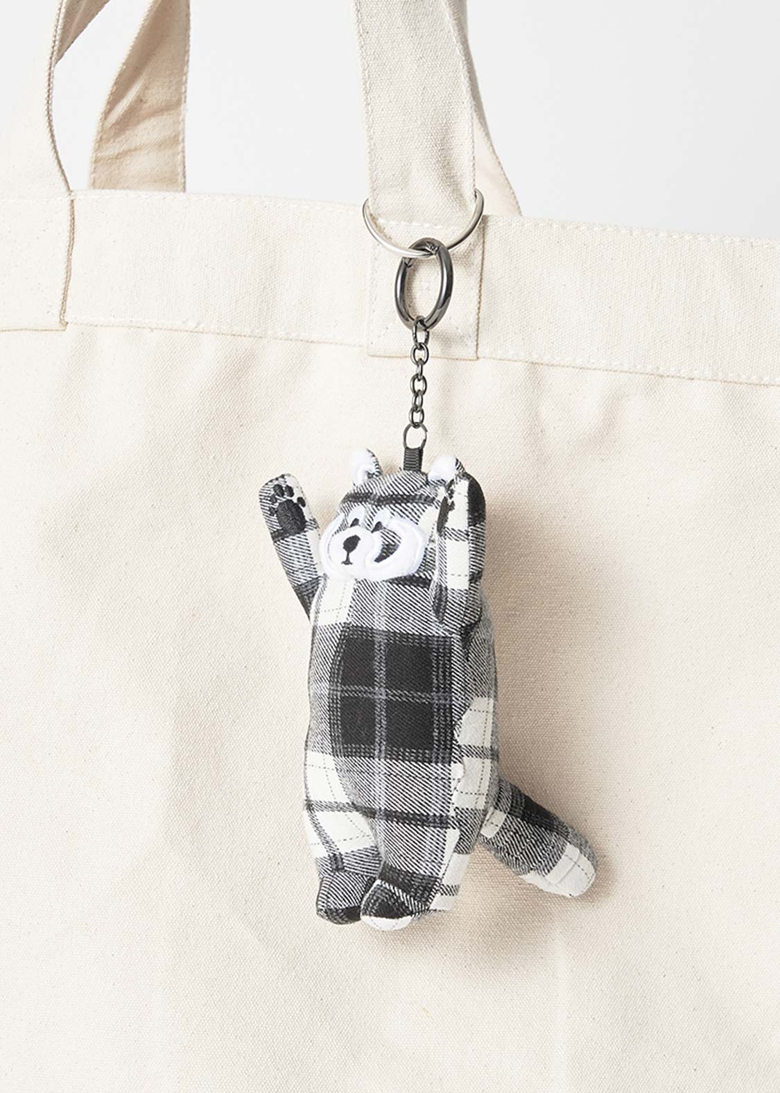 Ikaku BW | Check Charm