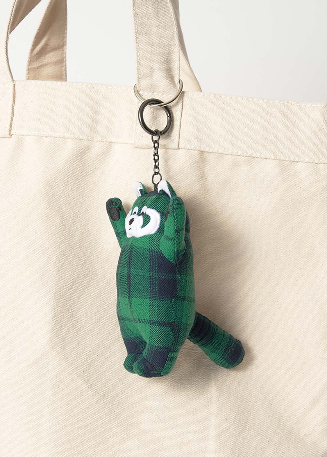 Ikaku Green | Check Charm