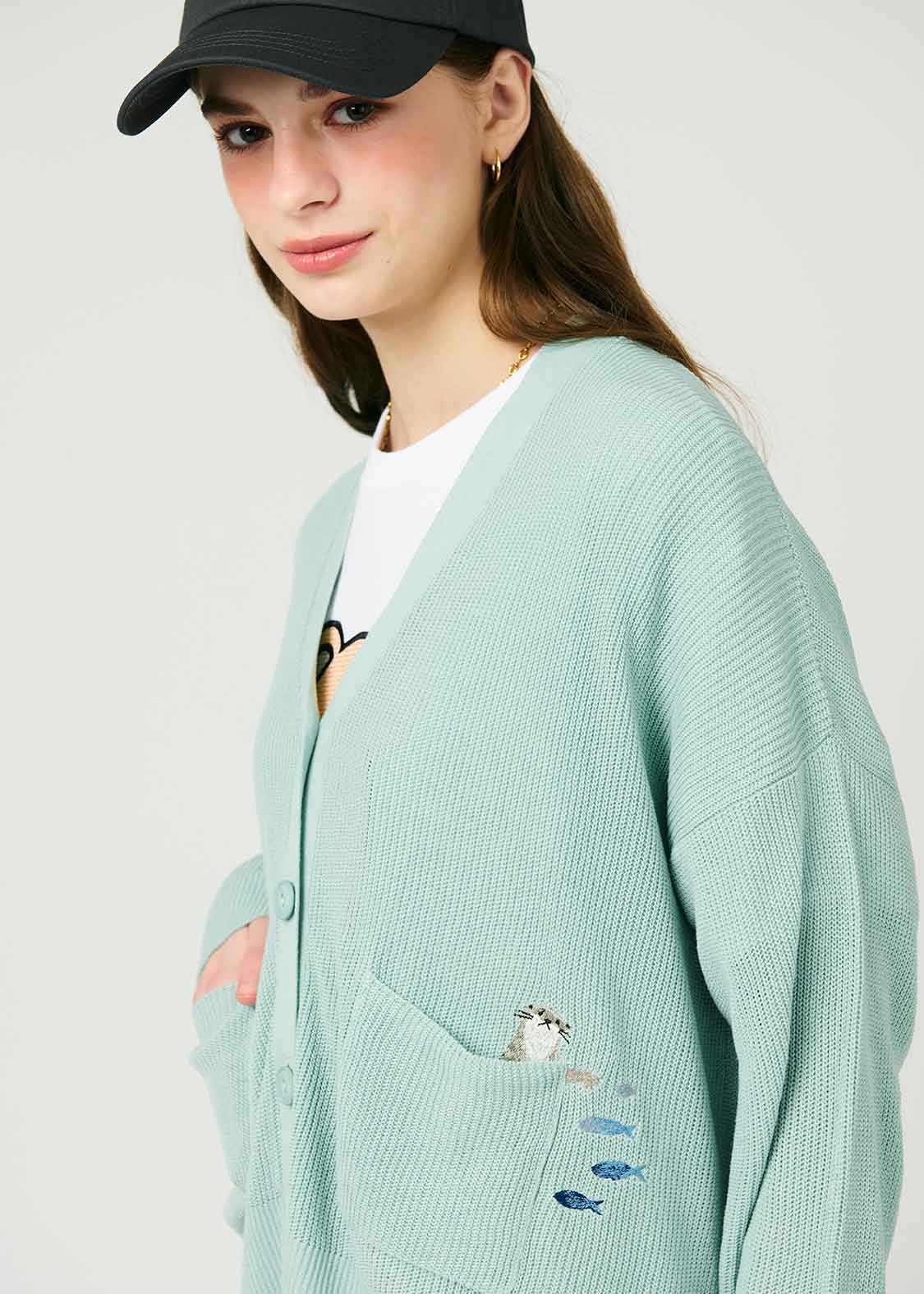 V-Neck Wide LS_Knit Cardigan (Otters)