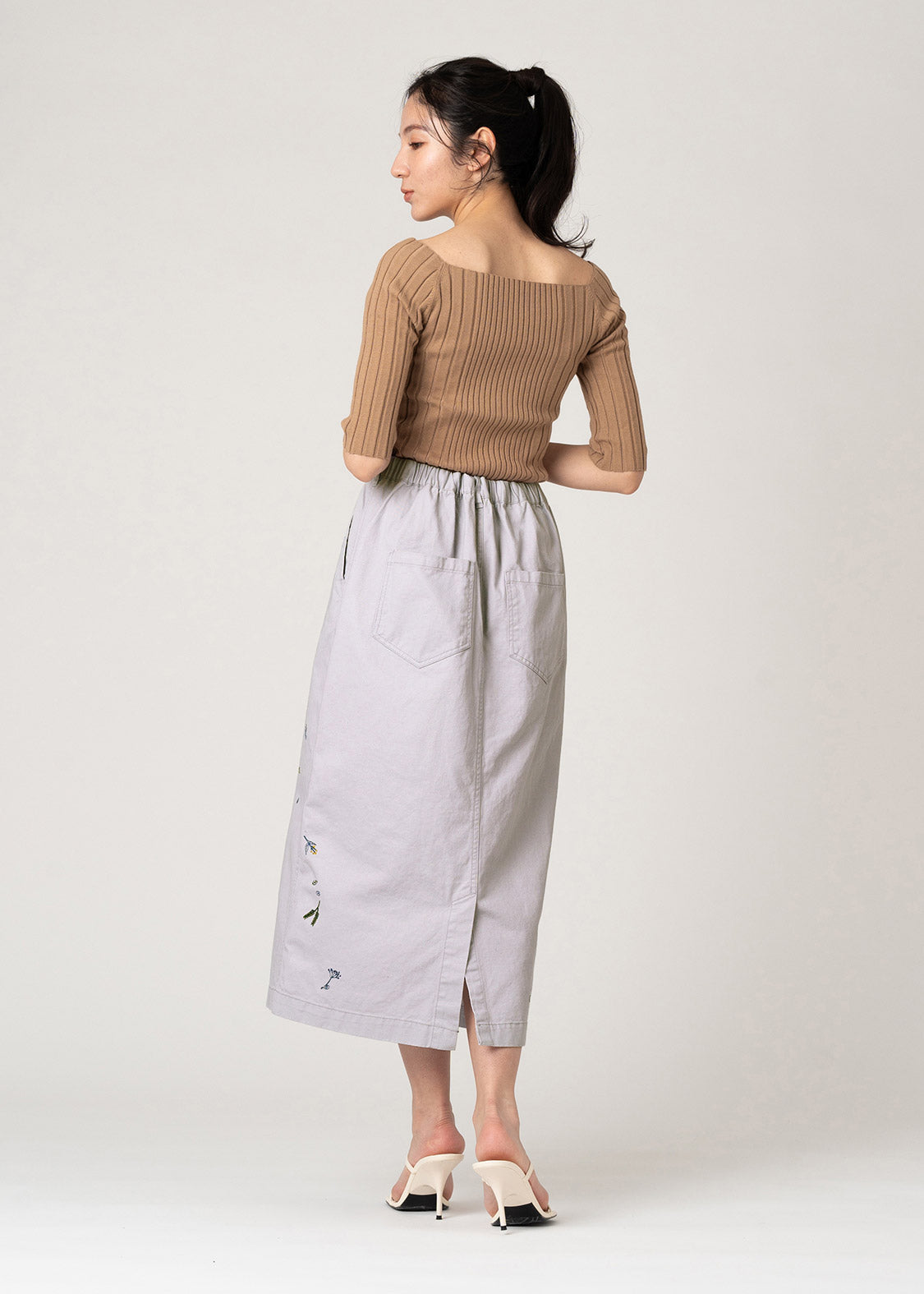 Semi-tight skirt (Warm Forest)